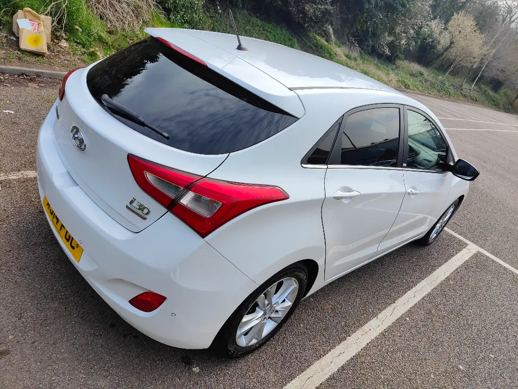 AJ14 FGC Hyundai i30 SE CRDi