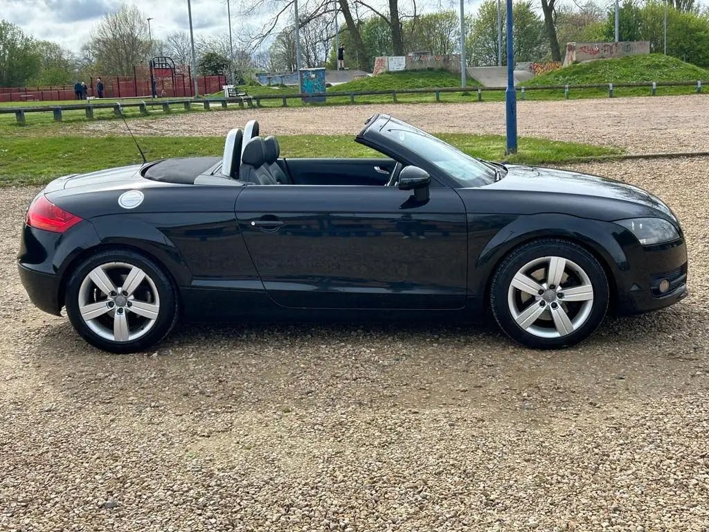 AO58 RVZ Audi TT Roadster