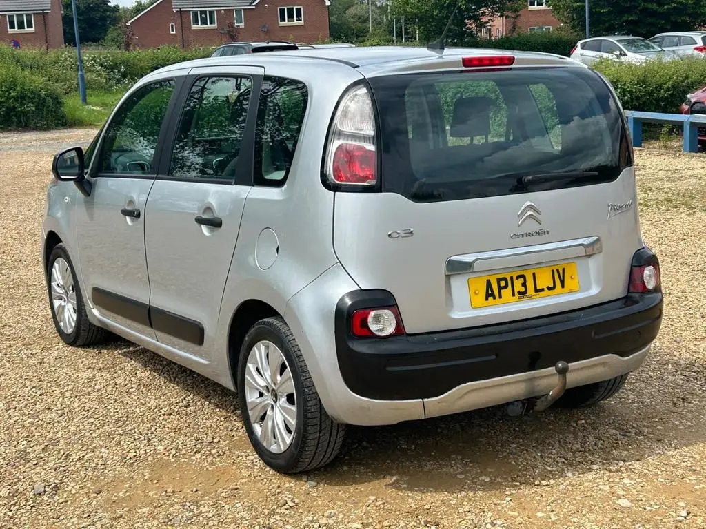 AP13 LJV Citroen C3 Picasso