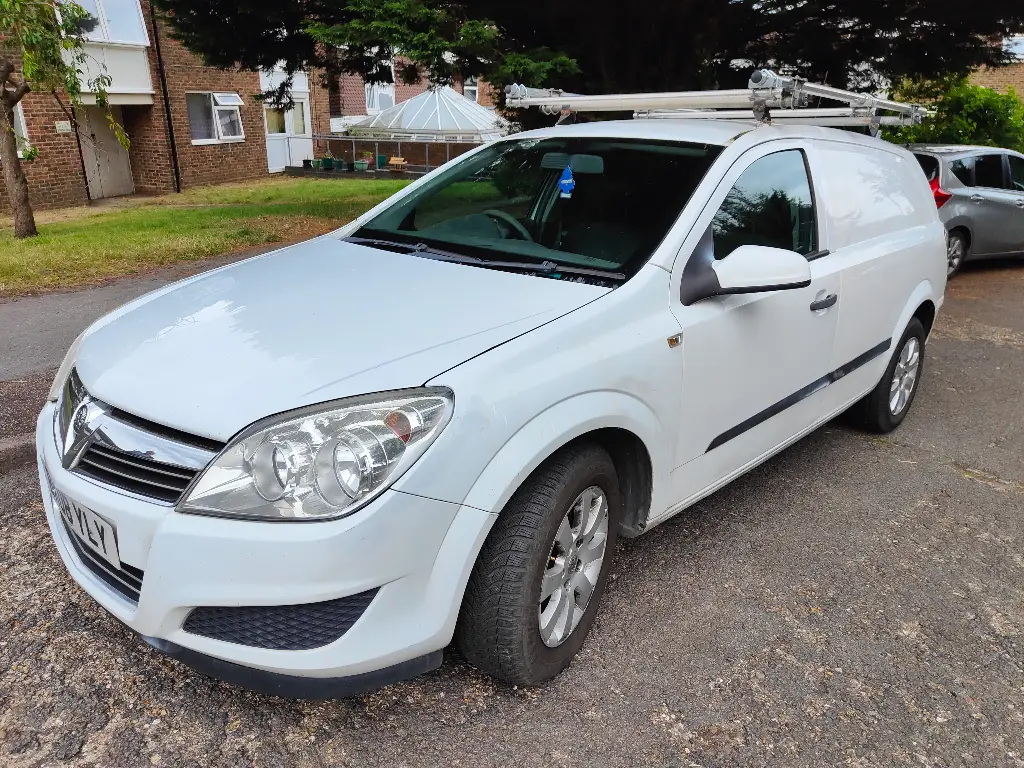 BK08 YLY Vauxhall Astra Van