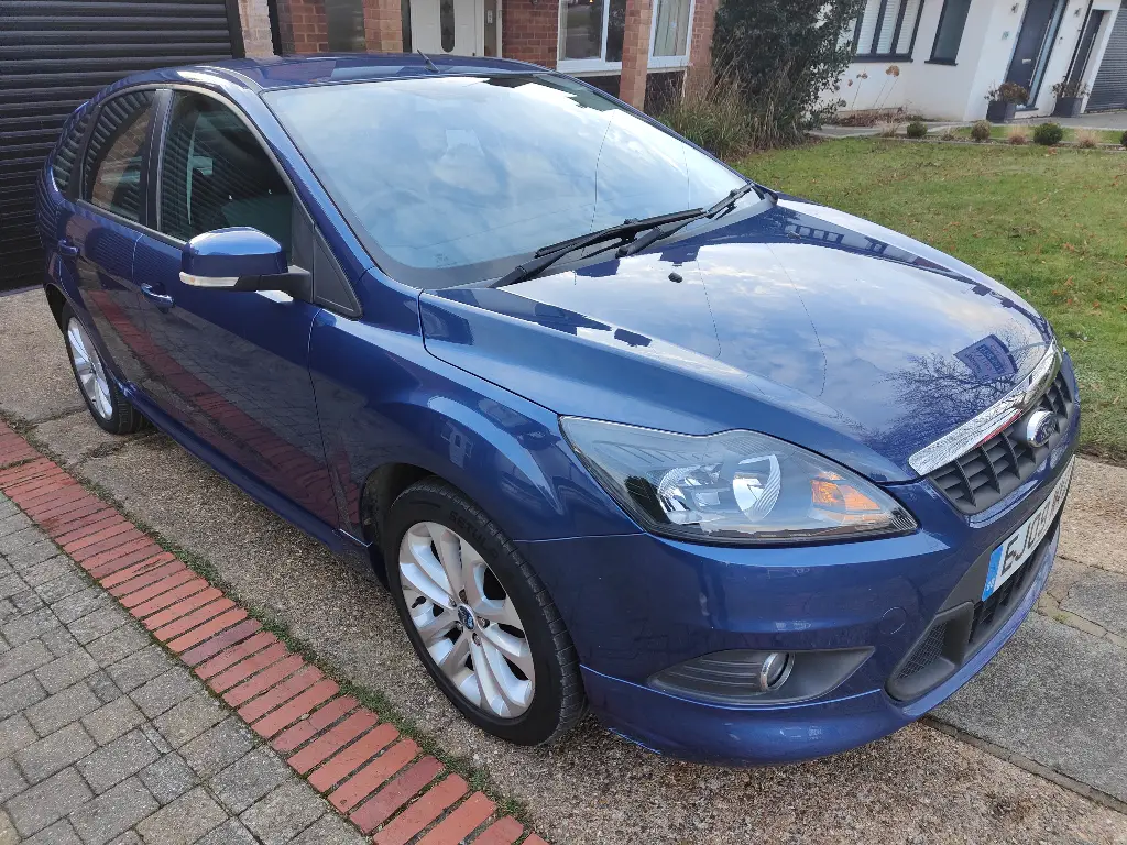 EJ09 WJZ Ford Focus Zetec S 125