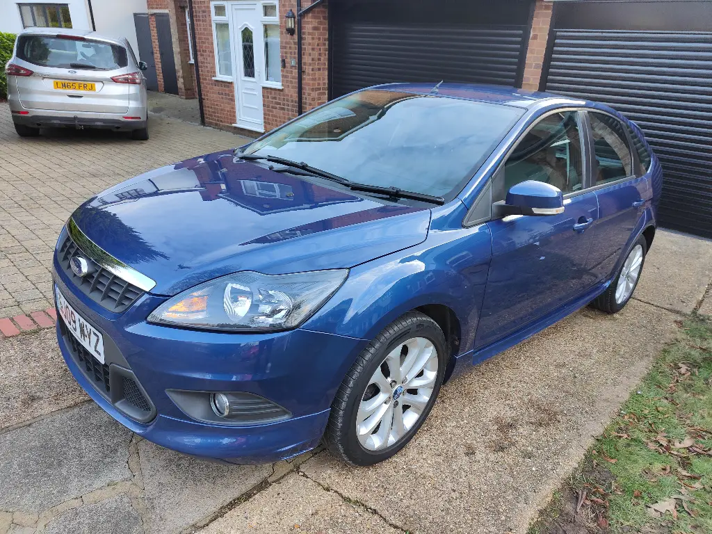 EJ09 WJZ Ford Focus Zetec S 125