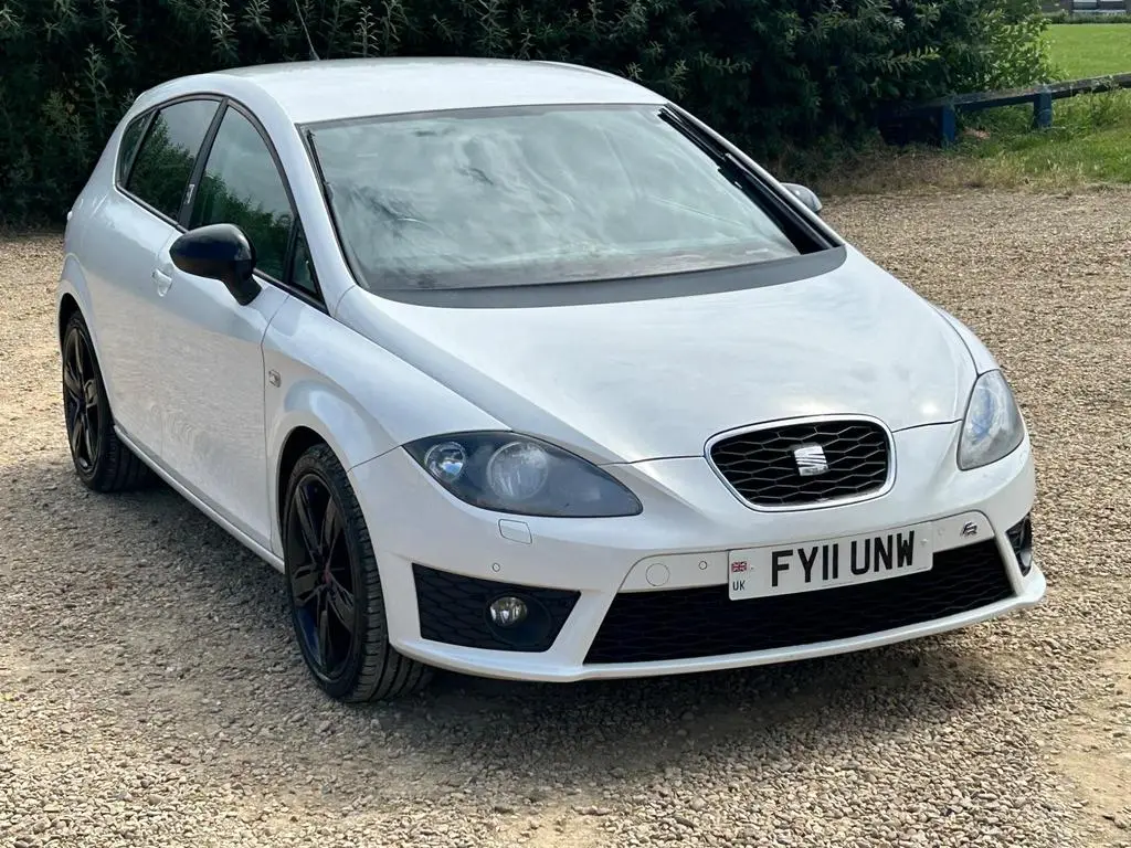 FY11 UNW Seat Leon 2.0 TDI