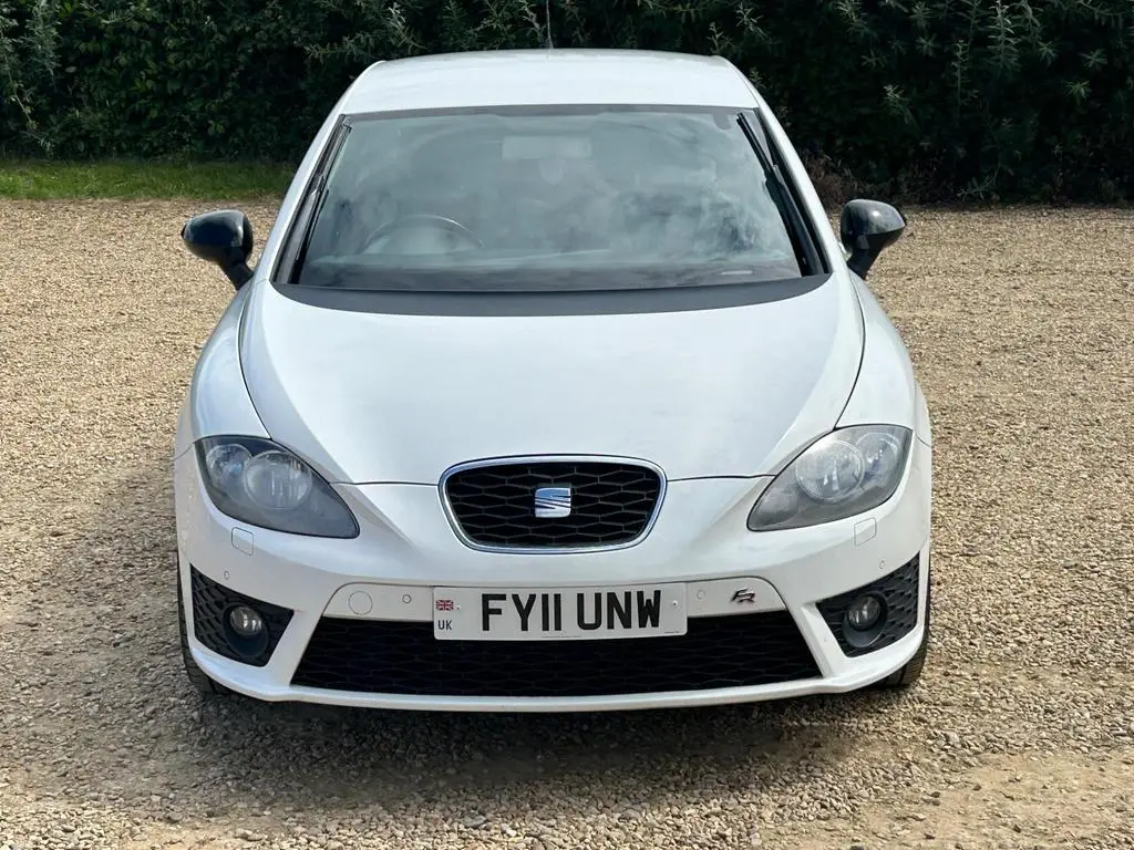 FY11 UNW Seat Leon 2.0 TDI