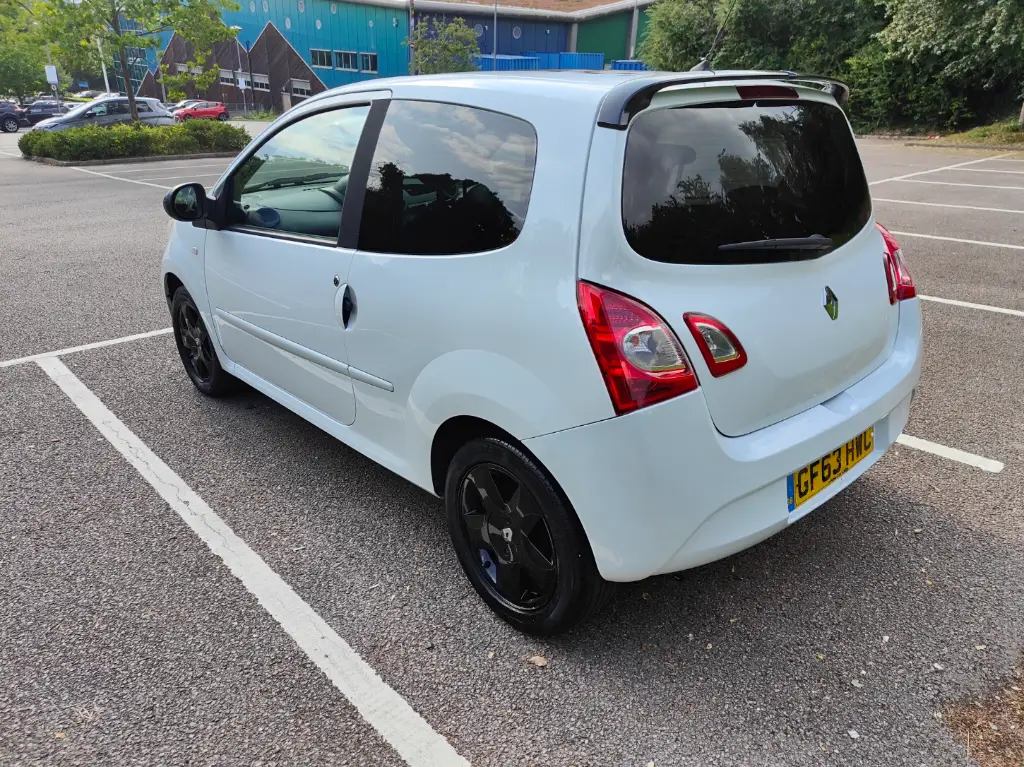 GF53 HWC Renault Twingo Dynamique