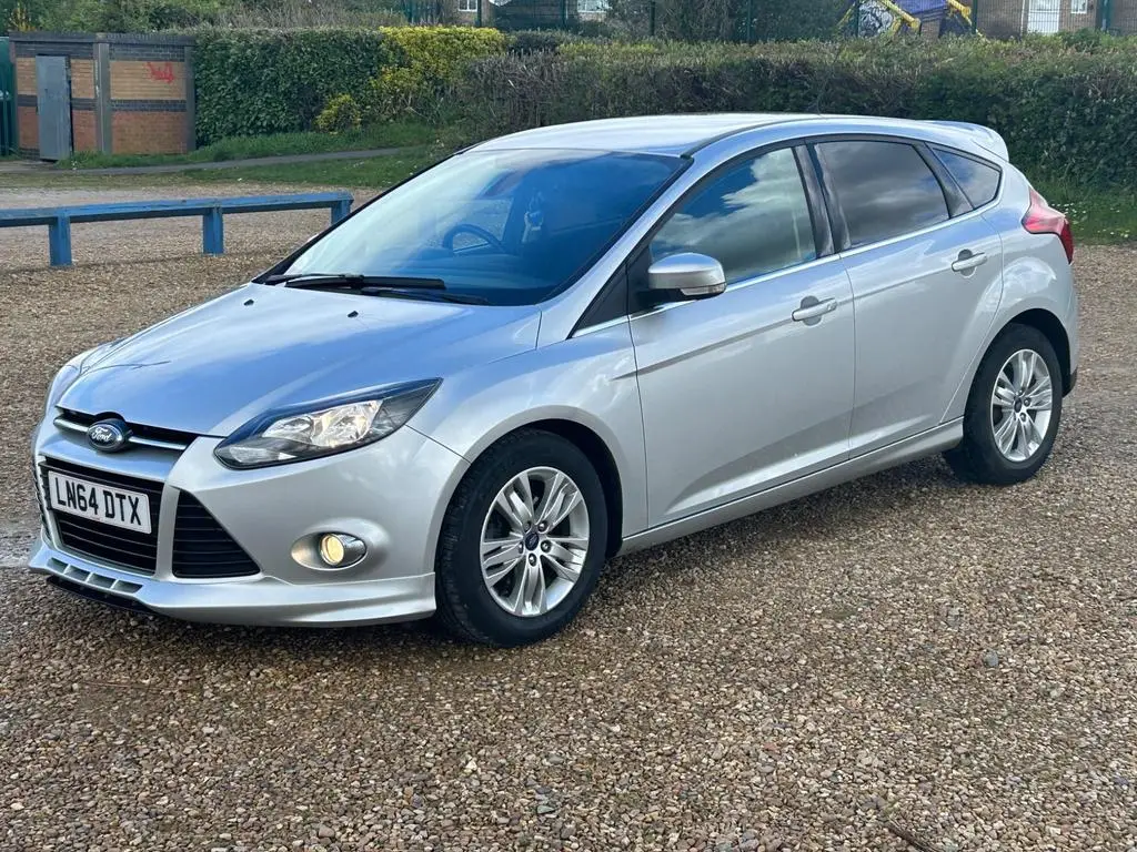 LN64 DTX Ford Focus Titanium