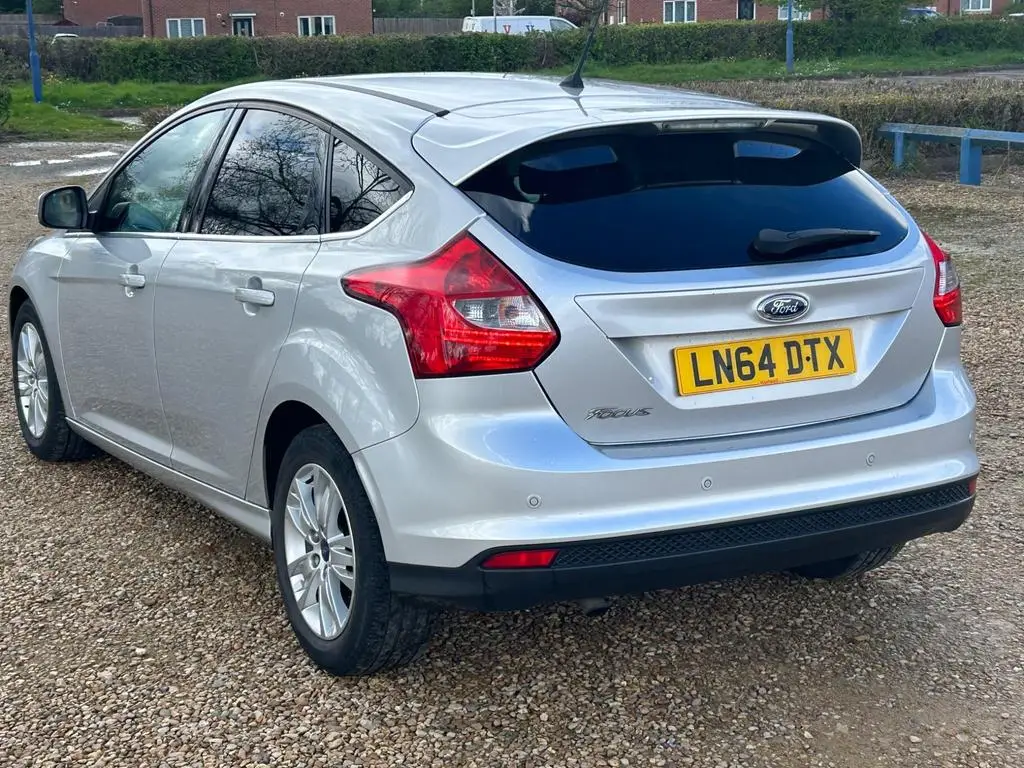 LN64 DTX Ford Focus Titanium