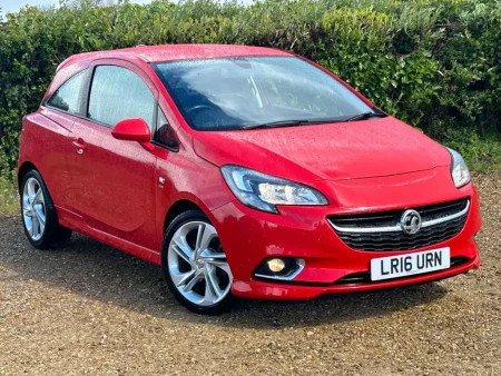 LR16 URN Vauxhall Corsa