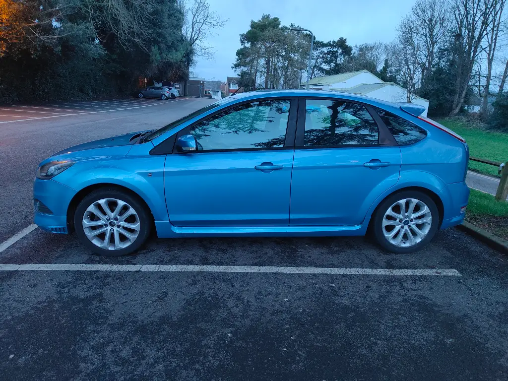 LR60 VHU Ford Focus Zetec S