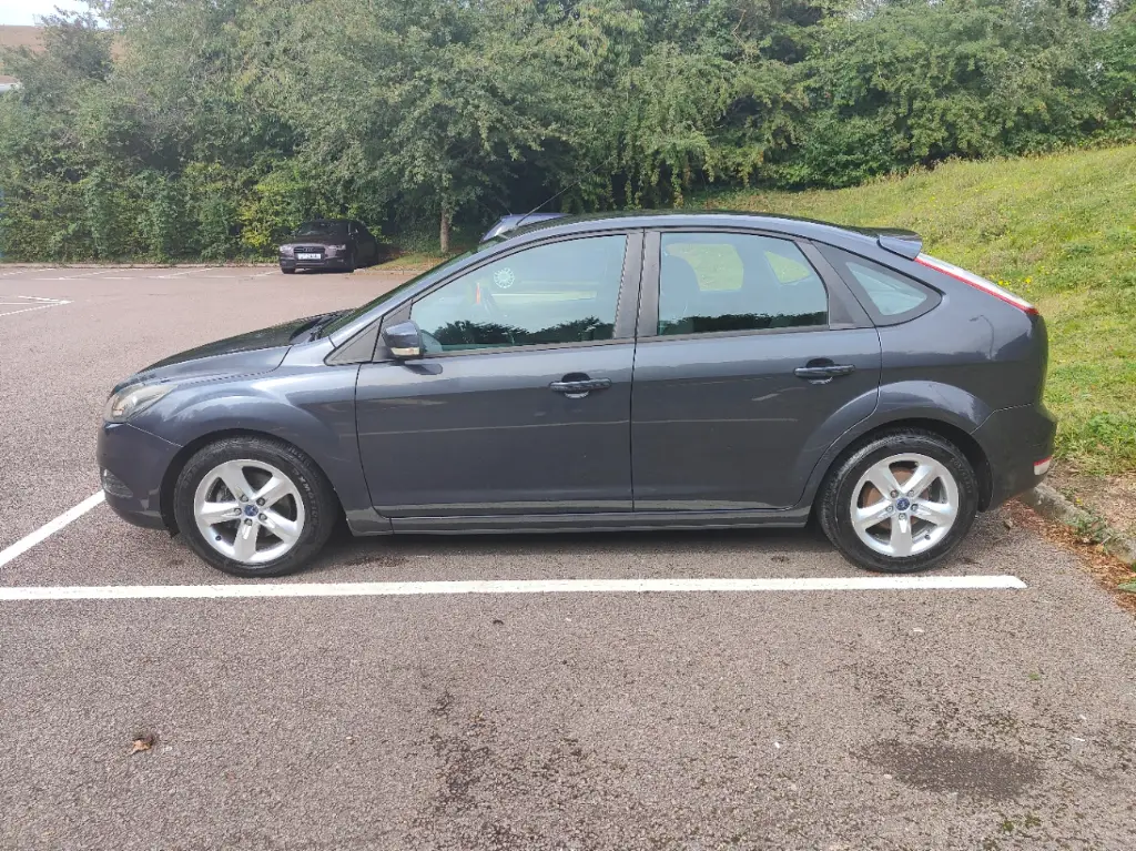 LV08 AEE Ford Focus Zetec 100