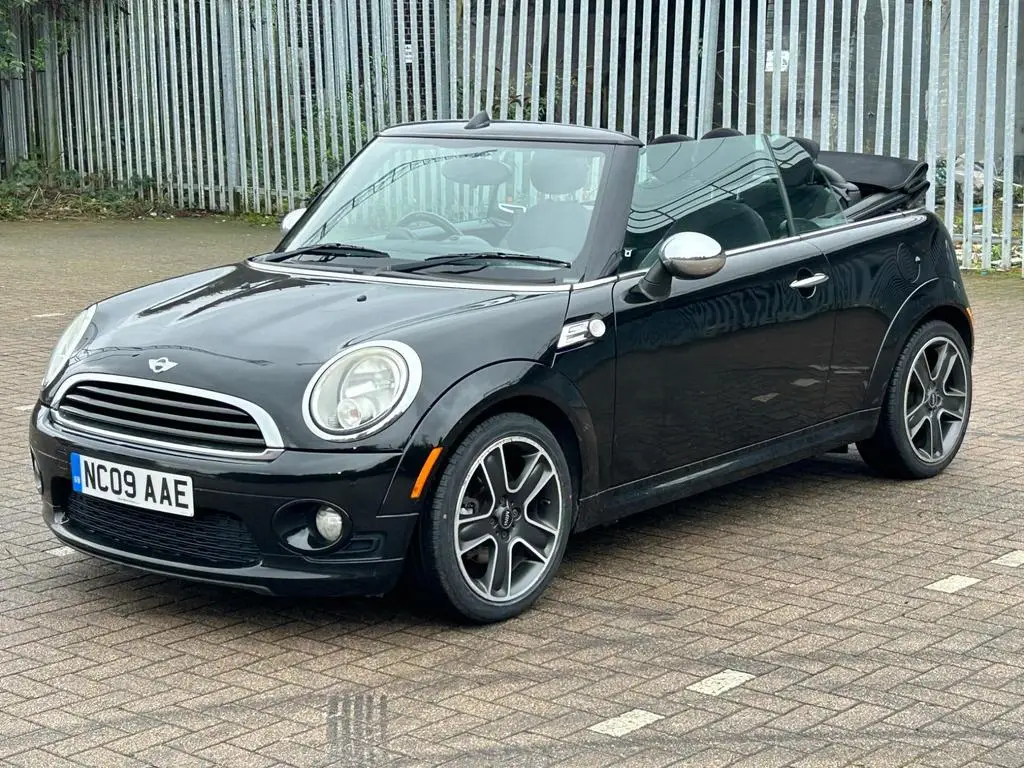 NC09 AAE MINI Convertible