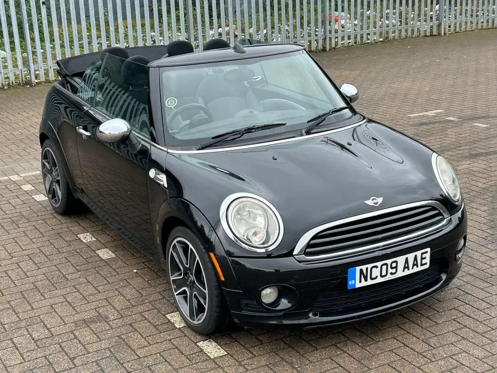 NC09 AAE MINI Convertible