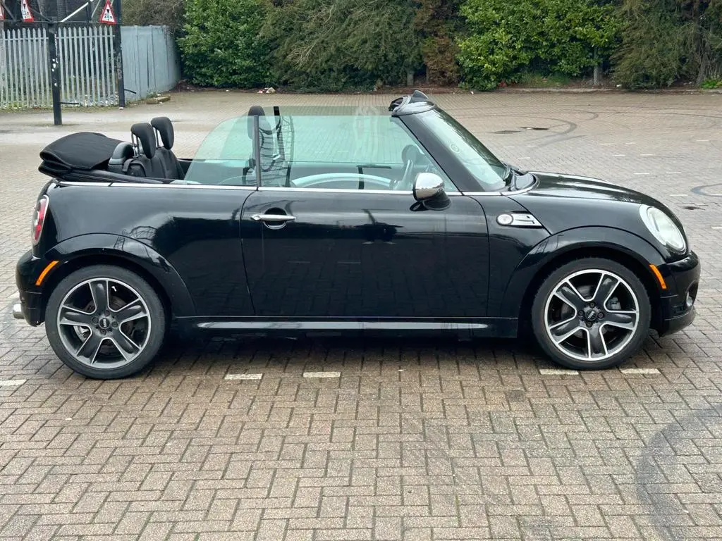 NC09 AAE MINI Convertible