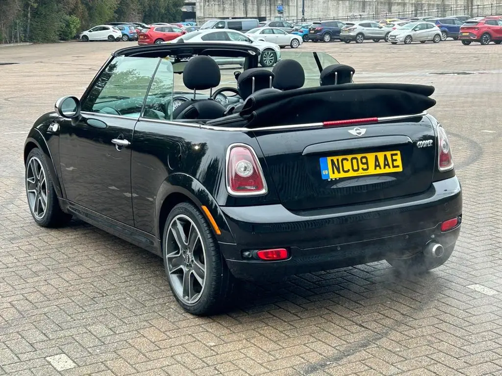 NC09 AAE MINI Convertible