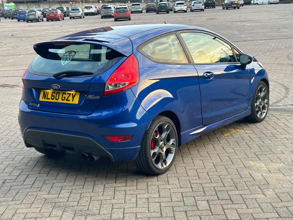 NL60 GZY Ford Fiesta