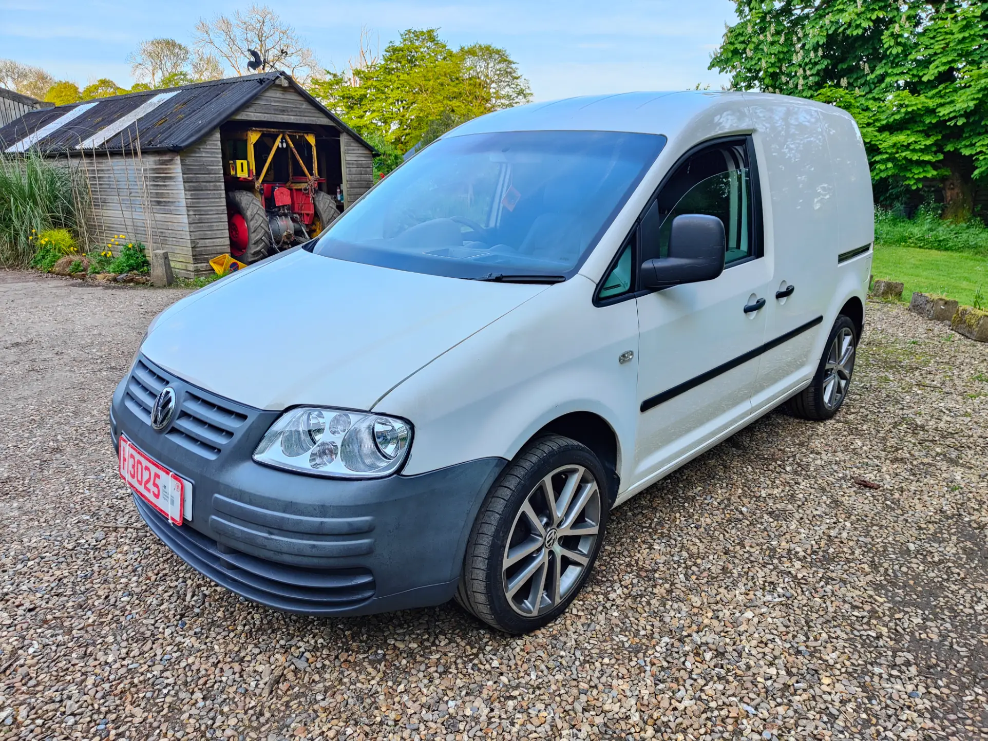 PN56 GFE VW Caddy Van