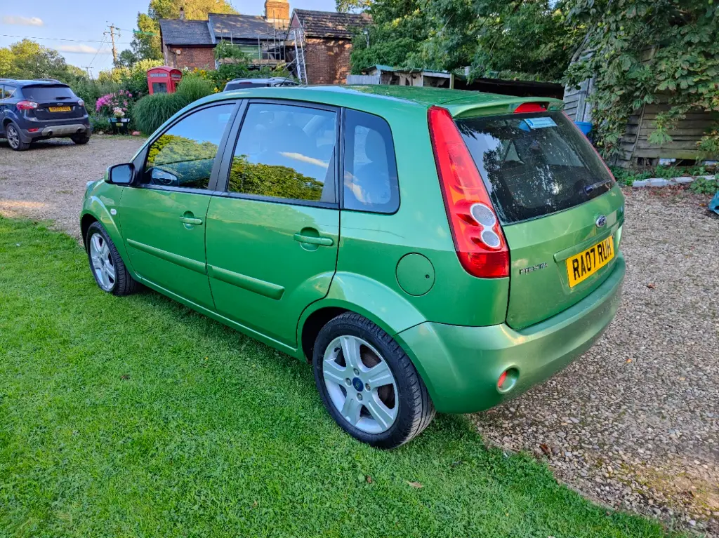 RA07 RUH Ford Fiesta 1.25 Zetec Climate